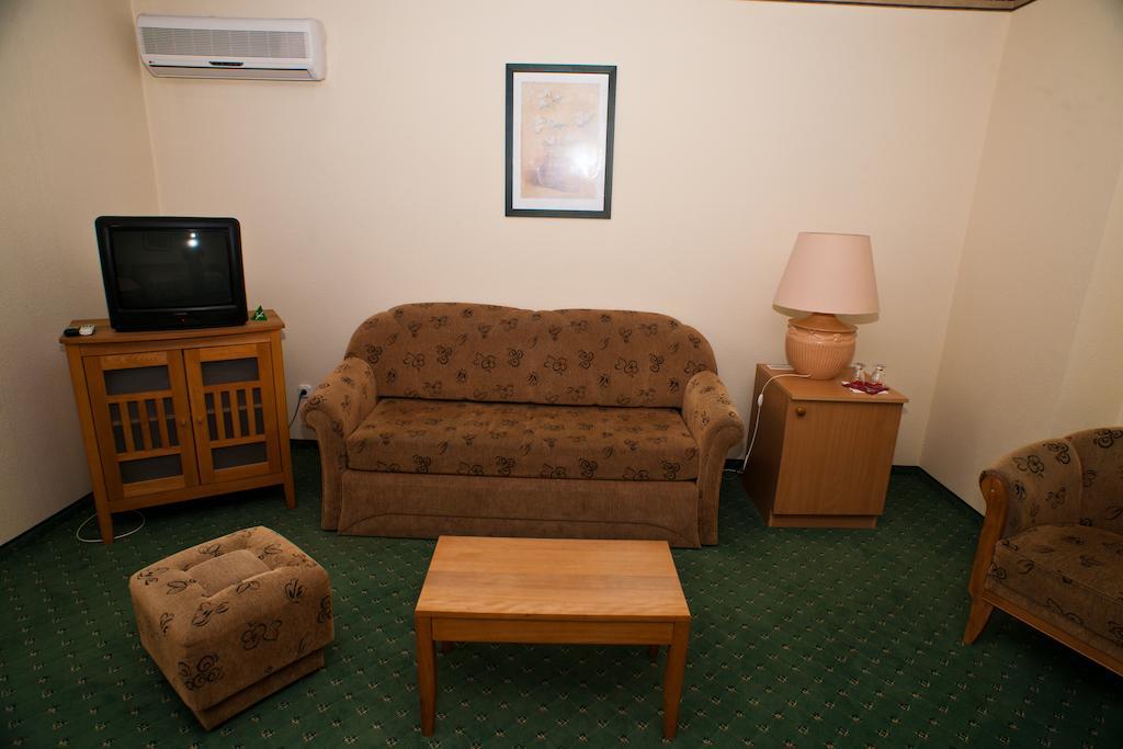 Andrassy Thermal Hotel Jászapáti Εξωτερικό φωτογραφία
